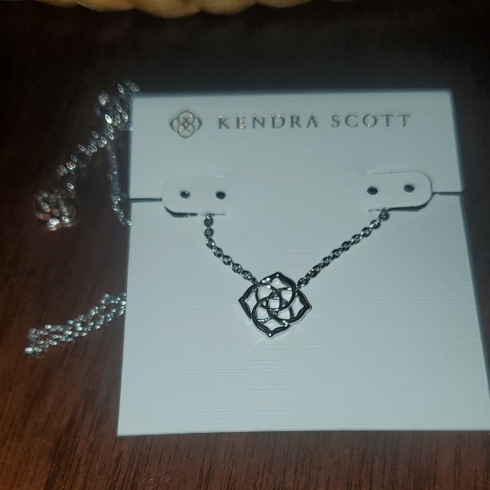 Kendra Scott Silver Necklace